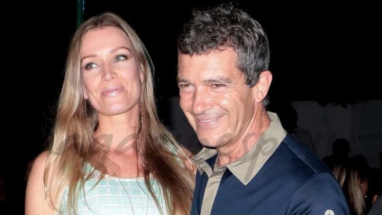 Antonio Banderas y Nicole Kimpel, un año juntos