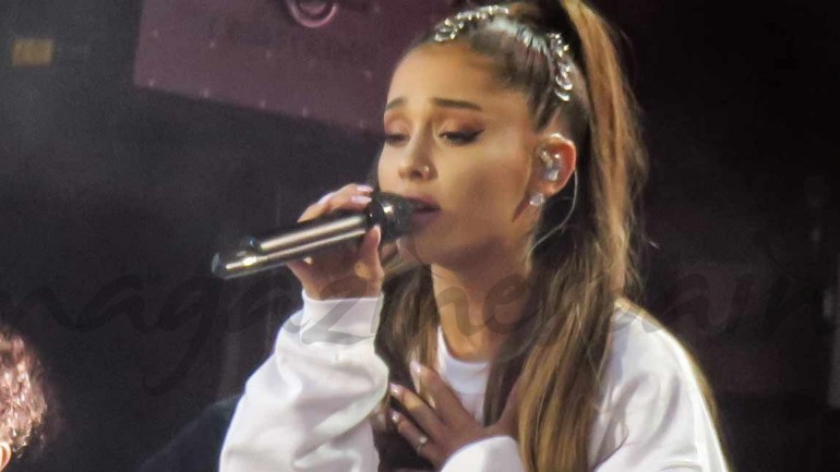 Ariana Grande irreconocible con su nuevo look