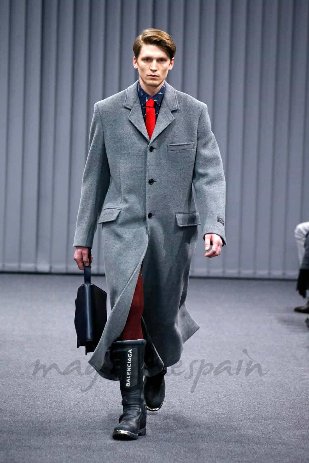 balenciaga paris fashion week otoño invierno 2017-2018