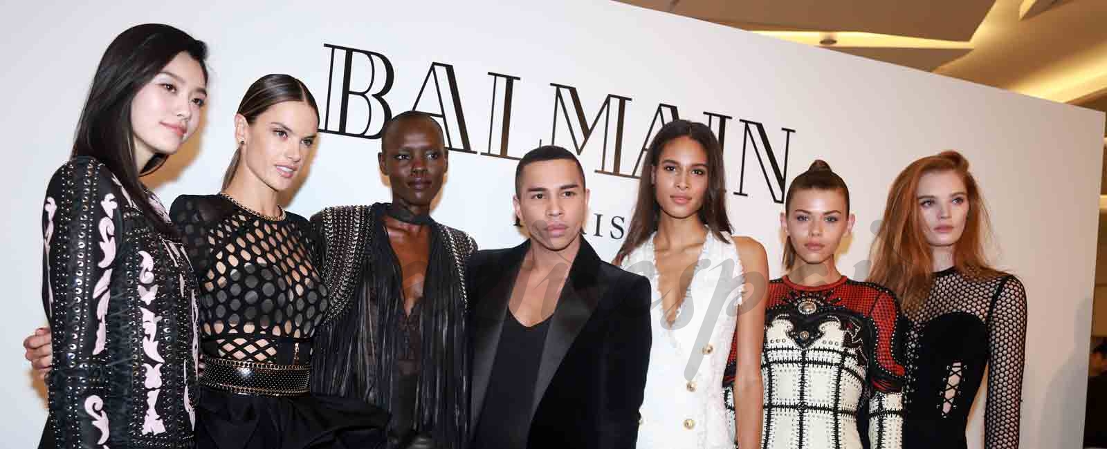 balmain presenta su coleccion en shanghay su coleccion