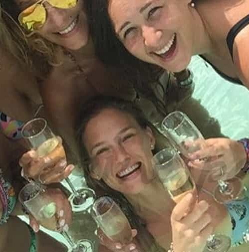 Bar Refaeli y sus amigas, despedida de soltera en Maldivas