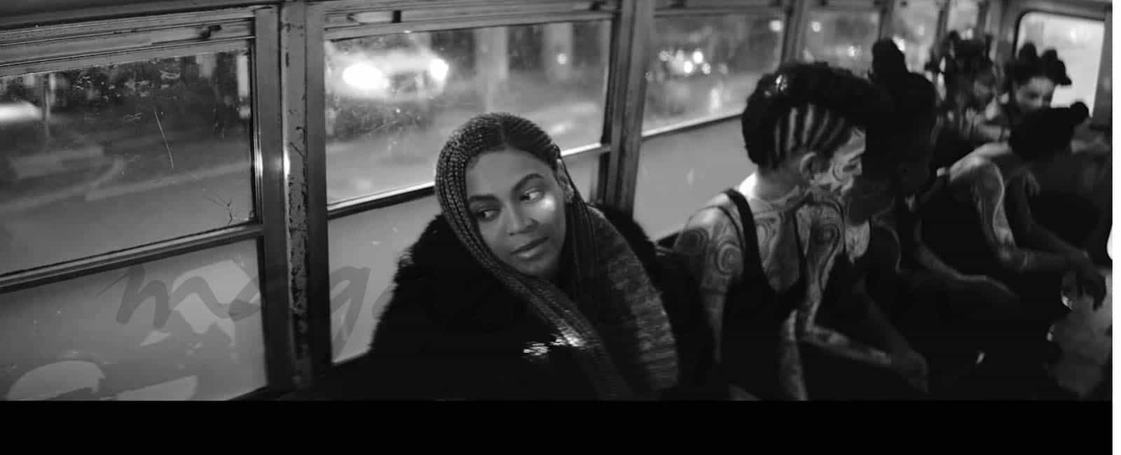 Beyoncé sorprende con su “peineta”, en su nuevo videoclip, “Sorry”