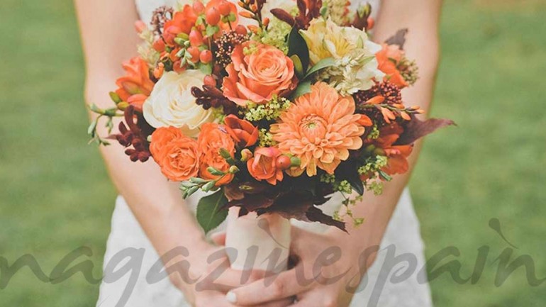 ¡Invitadas para bodas de primavera!