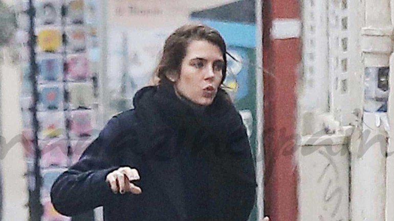Carlota Casiraghi, su nueva vida en París con su hijo Raphael