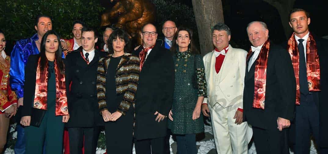 carolina-de-monaco-estefania-de-monaco-alberto-de-monaco-y-pierre-casiraghi-y-louis-ducruet en el circo de montecarlo