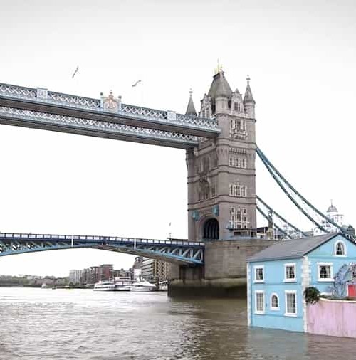 Una casa flotante en el Támesis