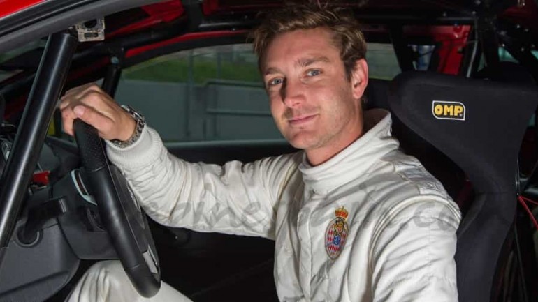 Pierre Casiraghi loco por los coches