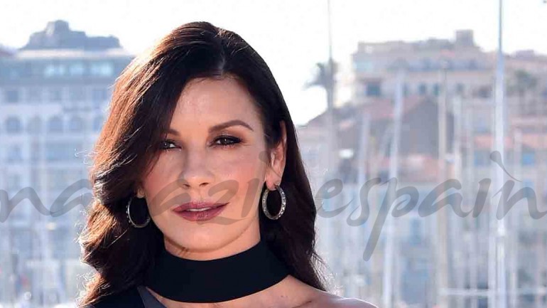 Catherine Zeta-Jones sorprende en su reaparición