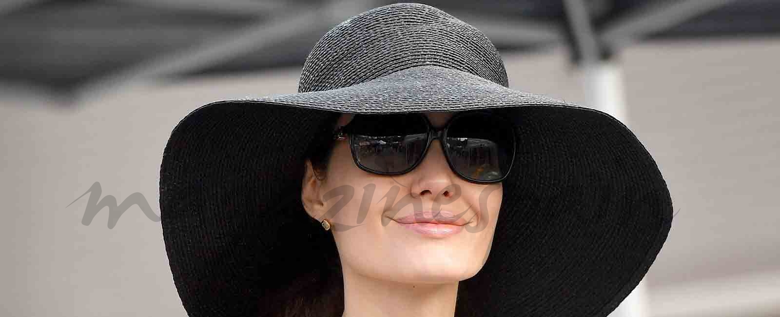 Angelina Jolie, compras navideñas con sus hijos