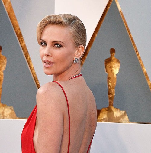 Charlize Theron aclara como fue su ruptura con Sean Penn