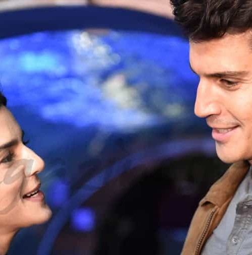 Clara Lago y Alex González ruedan, «Orbita 9»