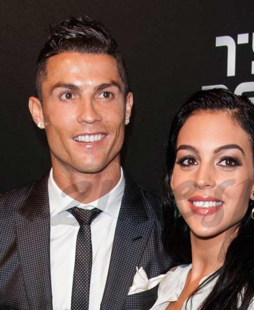 La primera imagen familiar de Cristiano Ronaldo con Georgina y sus cuatro hijos