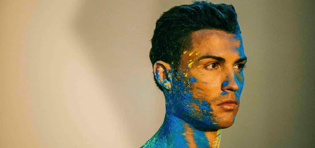 Cristiano Ronaldo se apunta a la moda del “body painting”