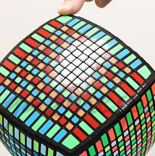 Llega el cojín de Rubik, mucho más complicado que el cubo
