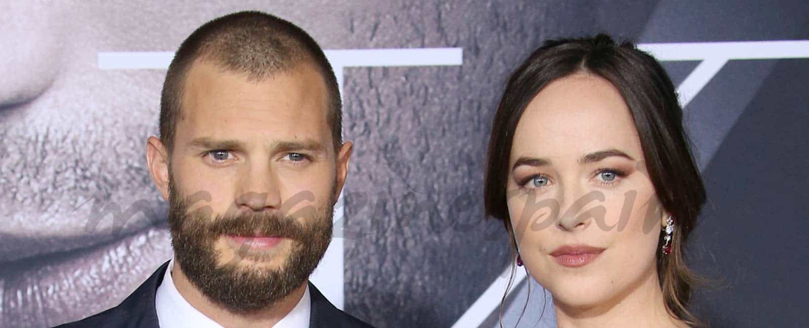 dakota-johnson y jamie dornan en el estreno de 50 sombras mas oscuras