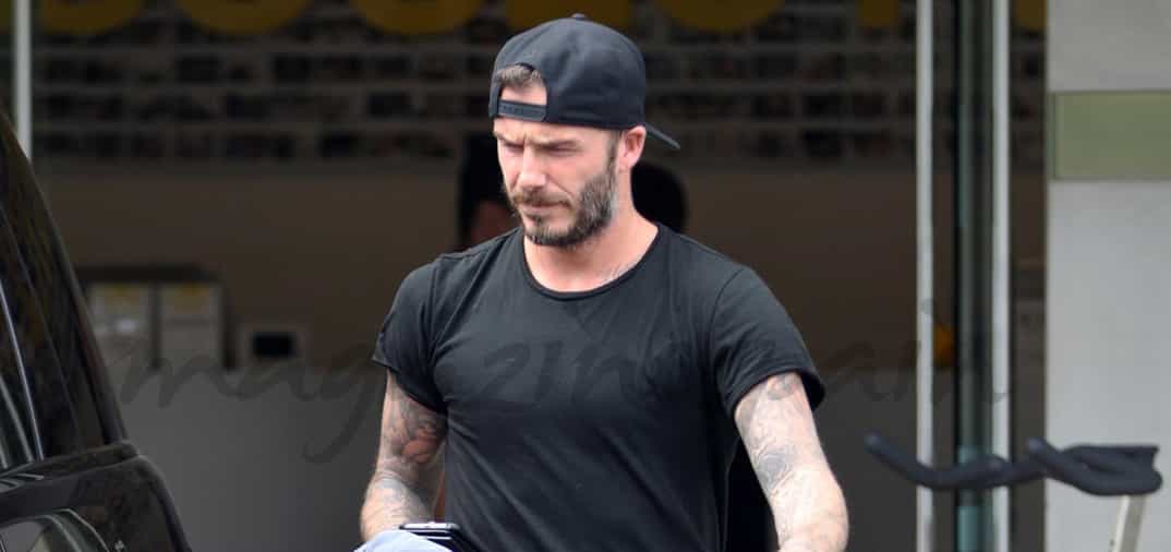David Beckham se recorta la barba por un beso de Victoria