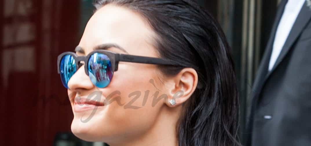 Demi Lovato presume de curvas