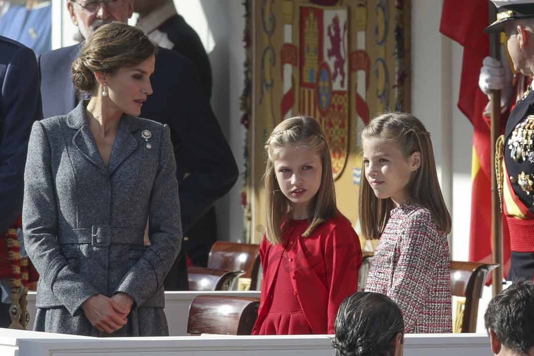 La reina Letizia, la prinesa Leonor y la infanta Sofía el Día de la Fiesta Nacional