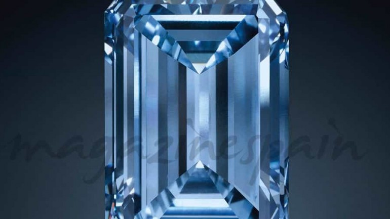 «Oppenheimer Blue», el diamante más grande del mundo, sale a subasta