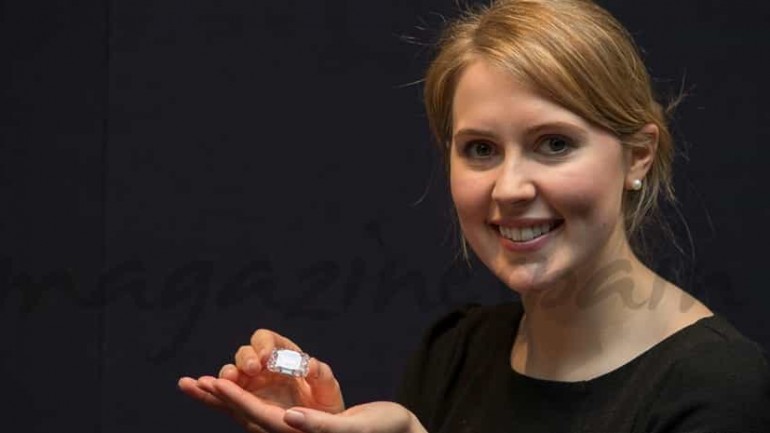 Un perfecto diamante blanco de 100 quilates a subasta