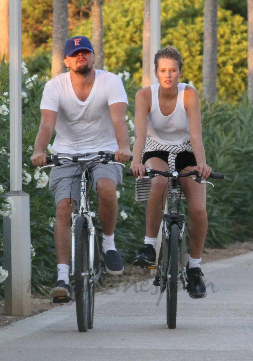 Leonardo DiCaprio y Toni Garrn (foto archivo julio 2013)