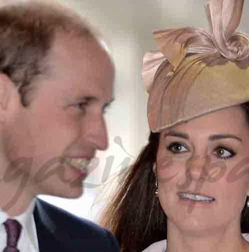 Kate Middleton bromea con su suegro