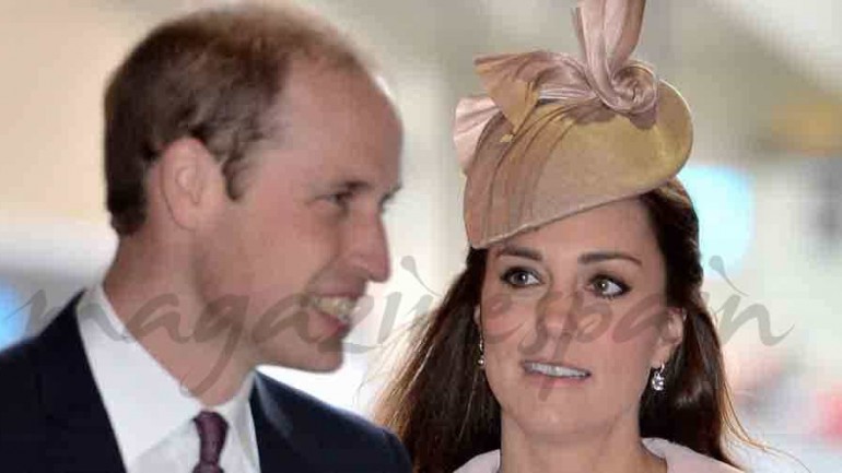 Kate Middleton bromea con su suegro