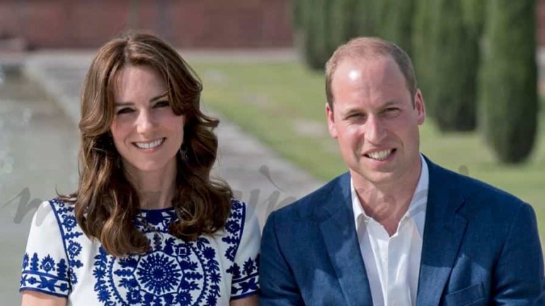 El príncipe Guillermo y Kate, en el Taj Mahal