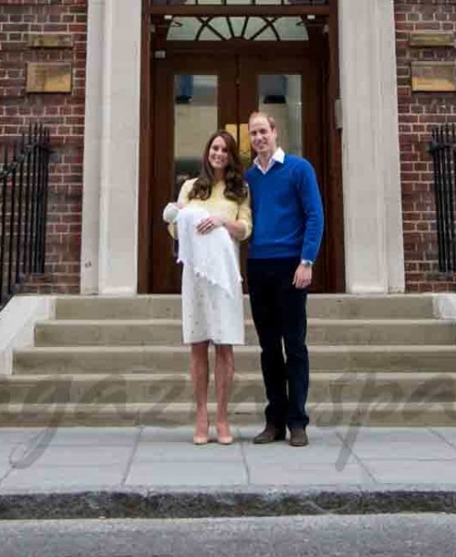 Récord, a las 10 horas de dar a luz, Kate Middleton sale del hospital