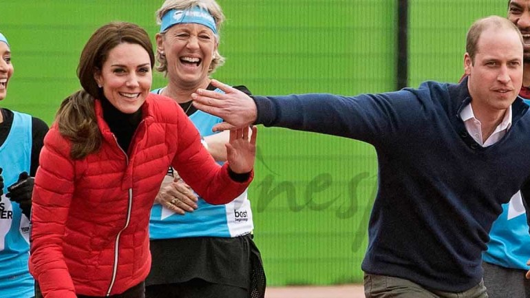 Los Duques de Cambridge y el príncipe Harry… a la carrera