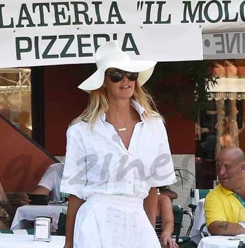 Elle Macpherson glamour en Portofino