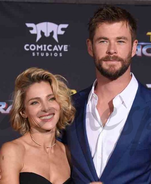 Elsa Pataky y Chris Hemsworth pasean su amor por la alfombra roja de “Thor”