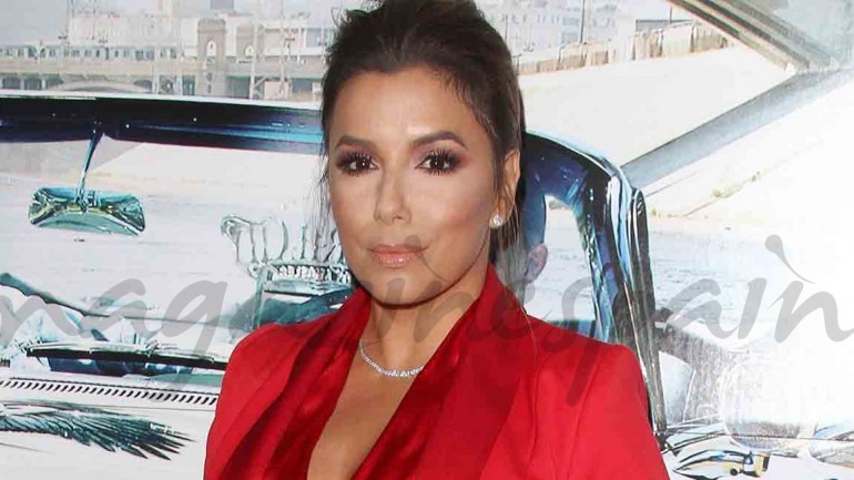 Eva Longoria, rojo pasión