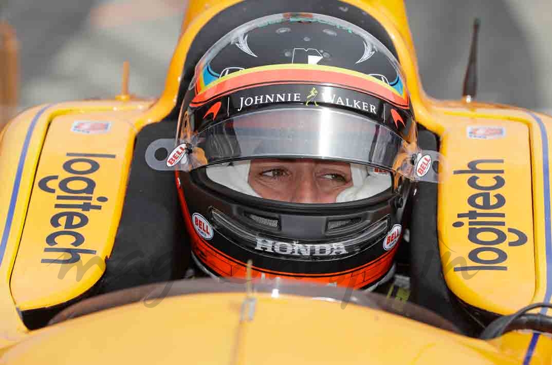 fernando alonso revoluciona indianapolis