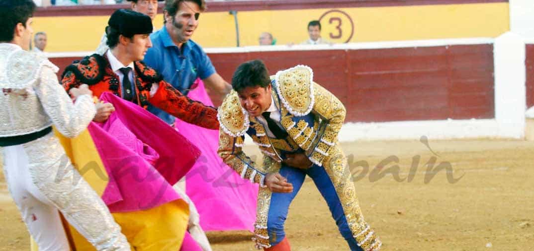 En Huesca, gravísima cogida de Fran Rivera