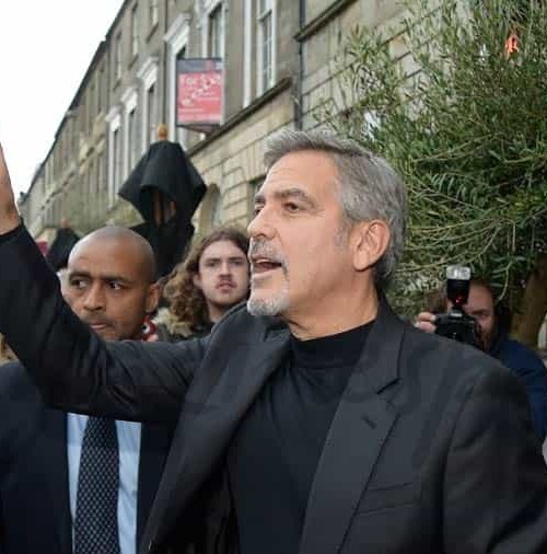 George Clooney solidario