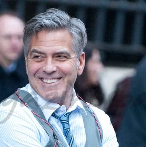 El actor George Clooney regresa al trabajo, entre explosivos