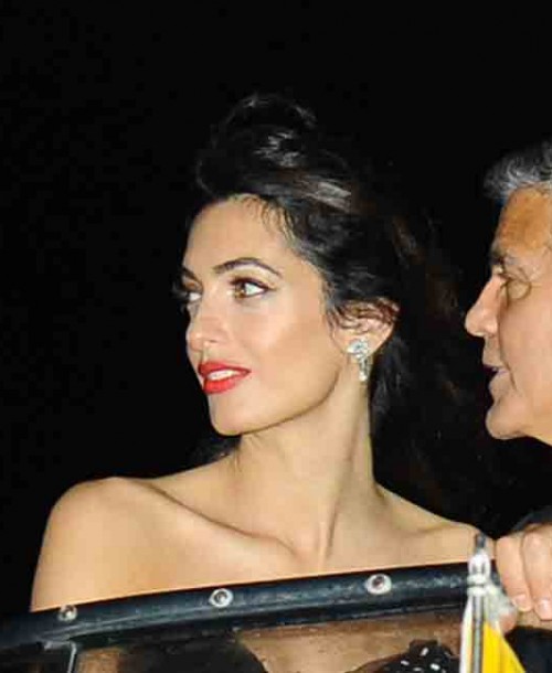 George y Amal Clooney, romántica llegada al Festival de Venecia