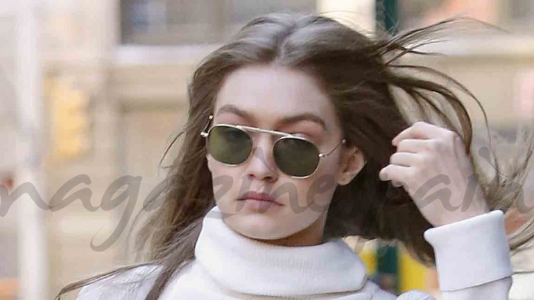 Gigi Hadid apuesta por el blanco