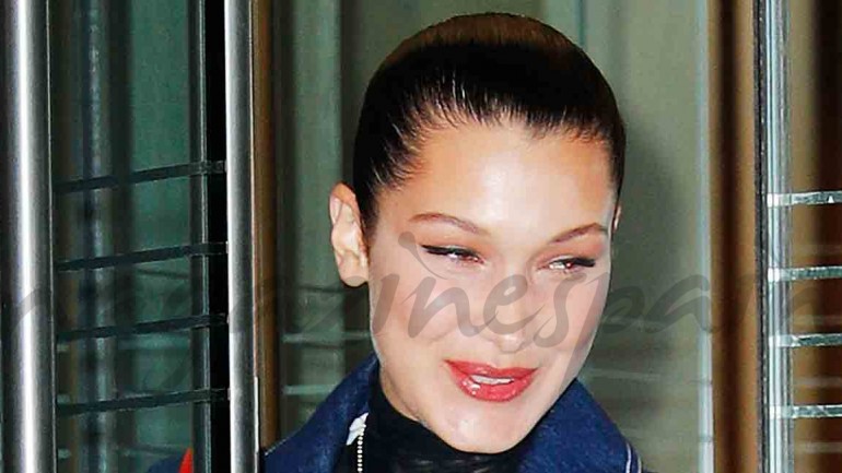 Bella Hadid se apunta a la moda denim