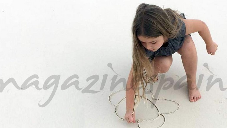 La tierna felicitación de Harper Beckham a su madre Victoria Beckham