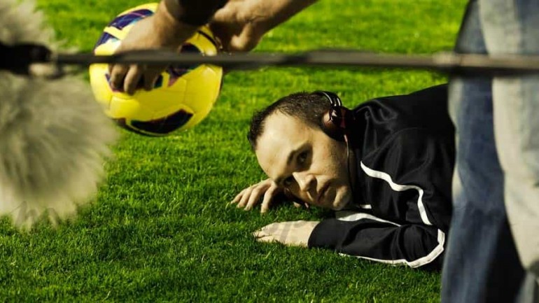 Andrés Iniesta ficha por ¿Quién mató a Bambi?