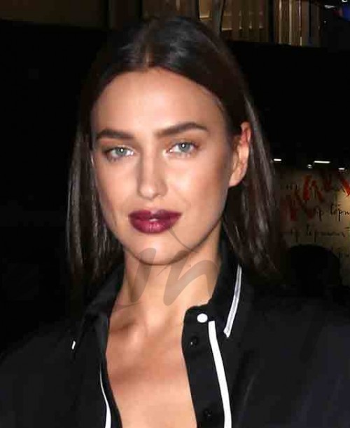 Irina Shayk presume de escote