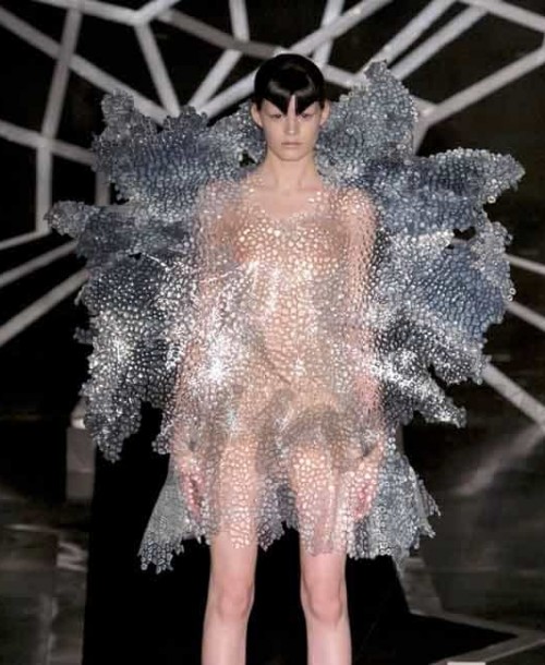 París Fashion Week 2017: Iris Van Herpen-Alta Costura