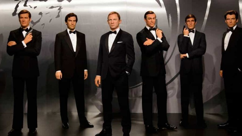 Todos los agentes 007, juntos