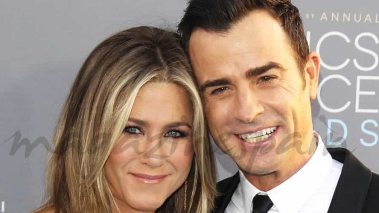 Jennifer Aniston, enamorada y feliz