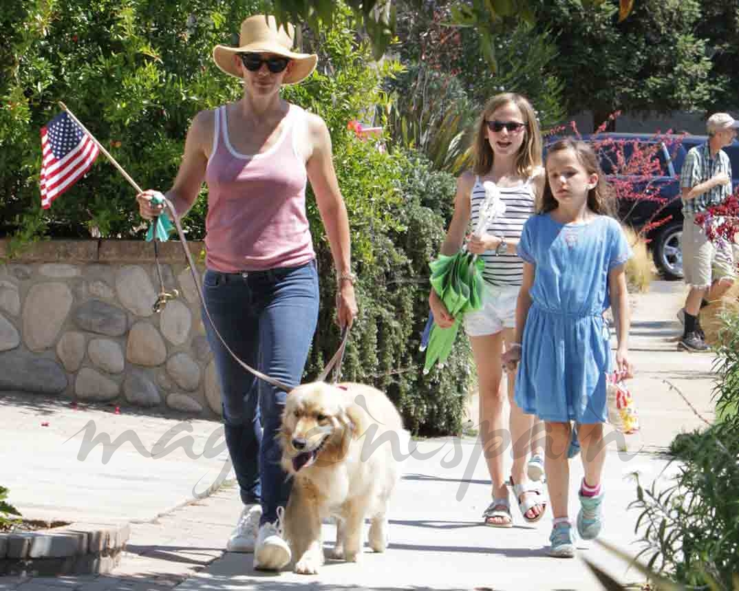 jennifer garner y ben affleck juntos con sus hijos celebran el 4 de julio