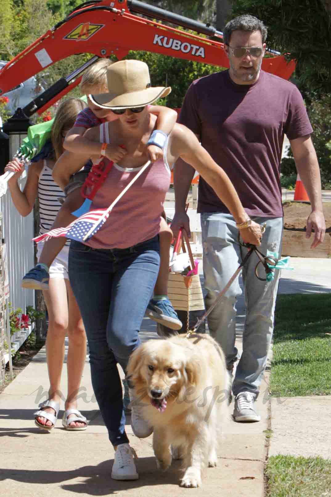 jennifer garner y ben affleck juntos con sus hijos celebran el 4 de julio