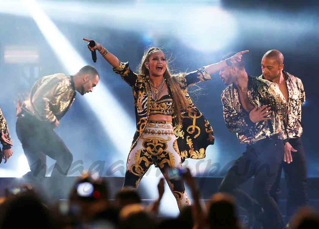 jennifer lopez triunfa en dubai