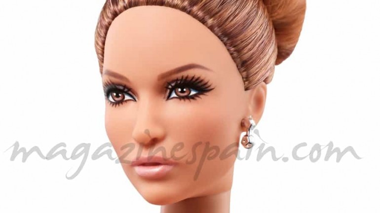 Jennifer López, muñeca Barbie